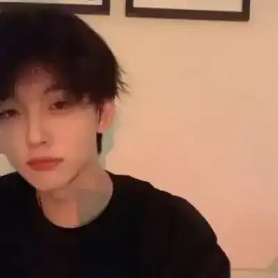 黄莉颖